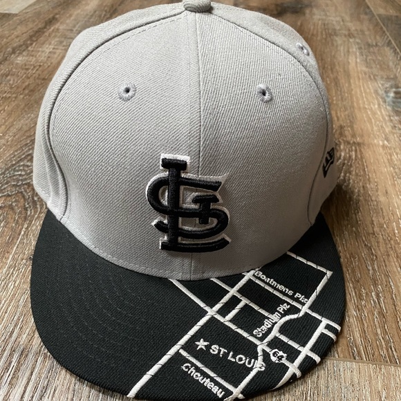 New Era Other - St. Louis flat bill hat size 7 1/2